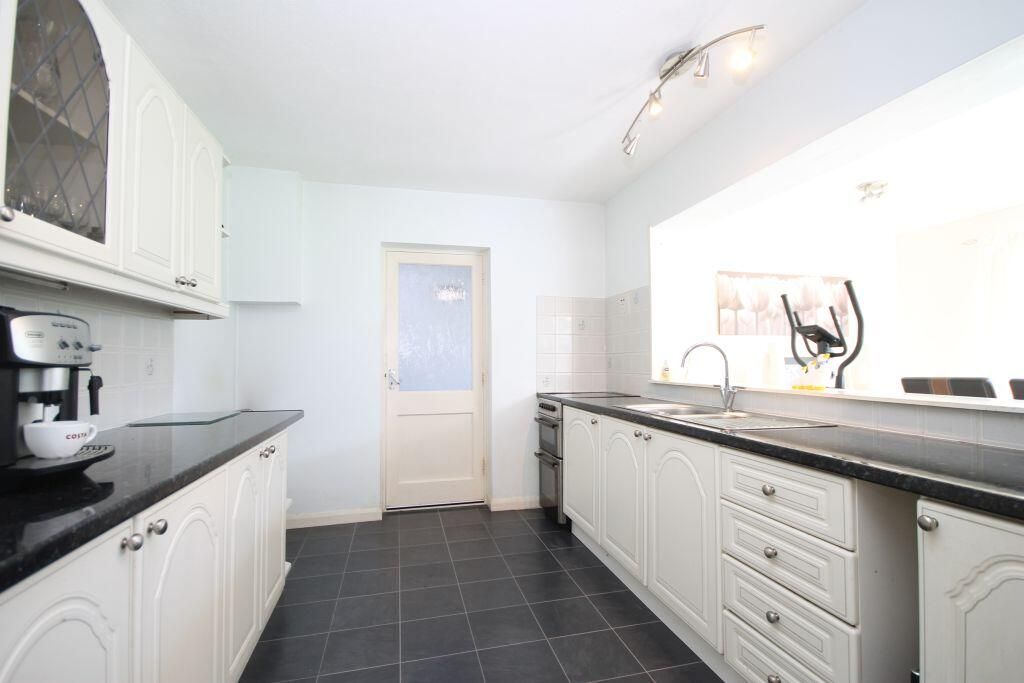 Property photo 3 of 15 Kitchen