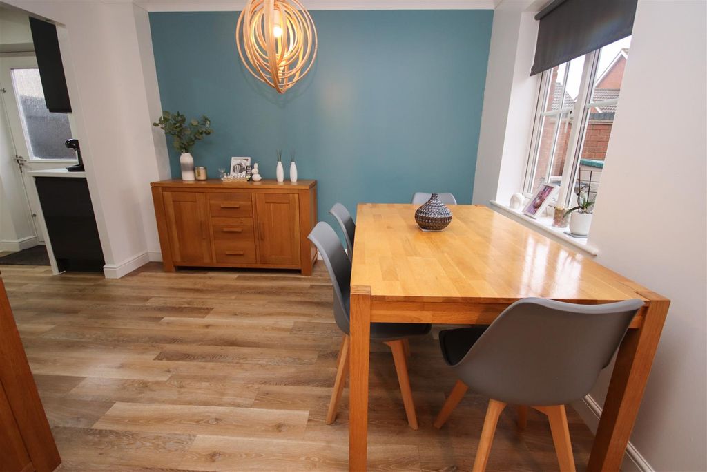 Property photo 3 of 18 Img_0454.Jpg