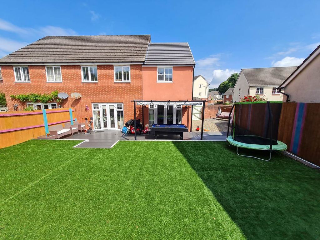 Property photo 2 of 14 Garden 1