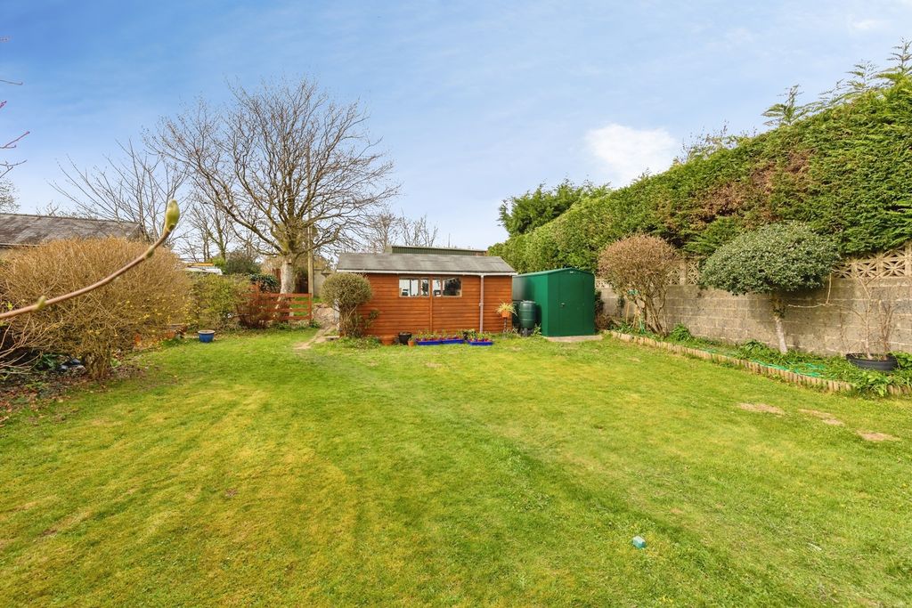 Property photo 3 of 31 Pbox-Img.Jpg