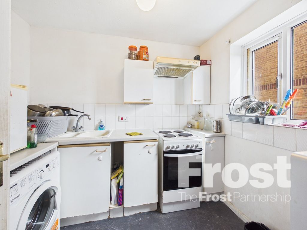 Property photo 3 of 5 Picture No. 09