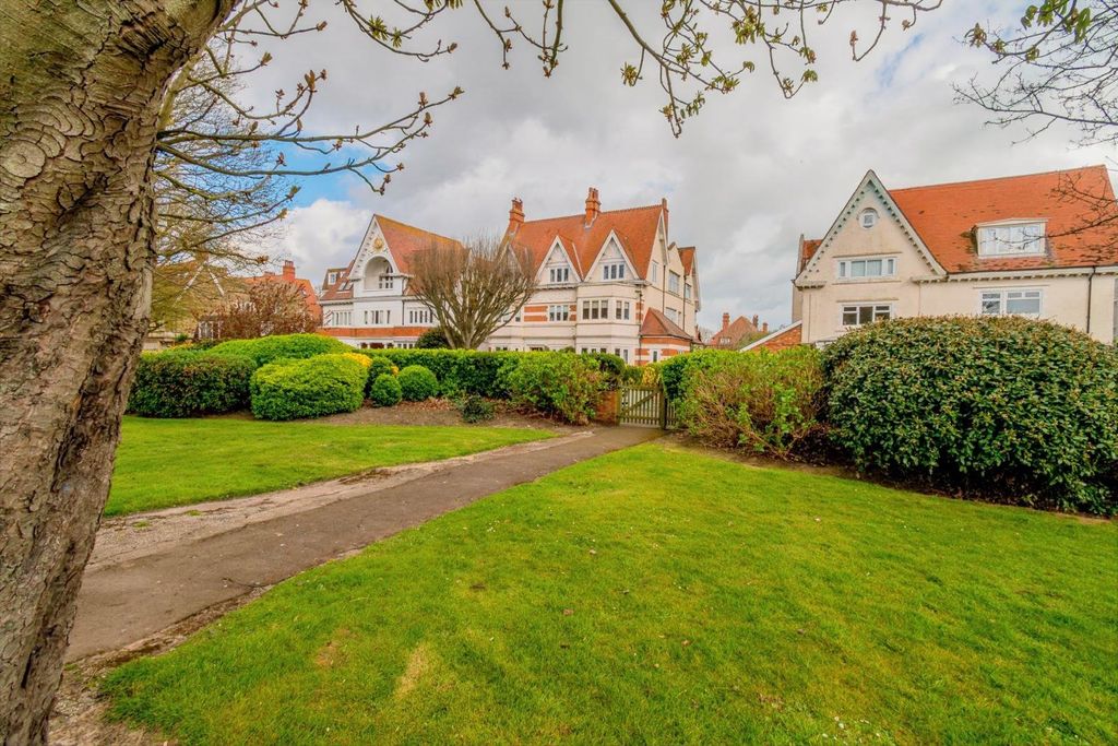 Additional image 11 of 3 bed flat for saleGrimston Gardens, Folkestone, Kent CT20