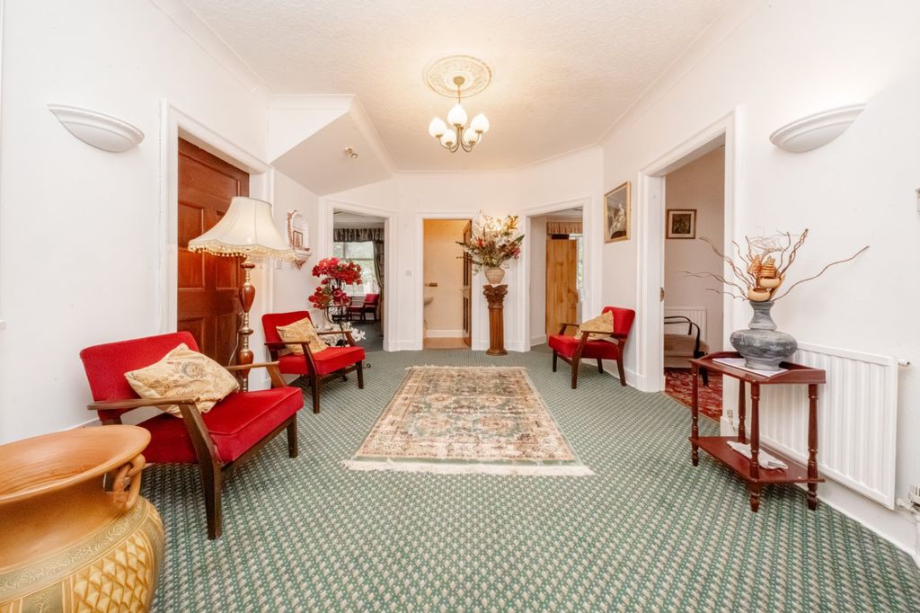 Property photo 2 of 23 Picture 2