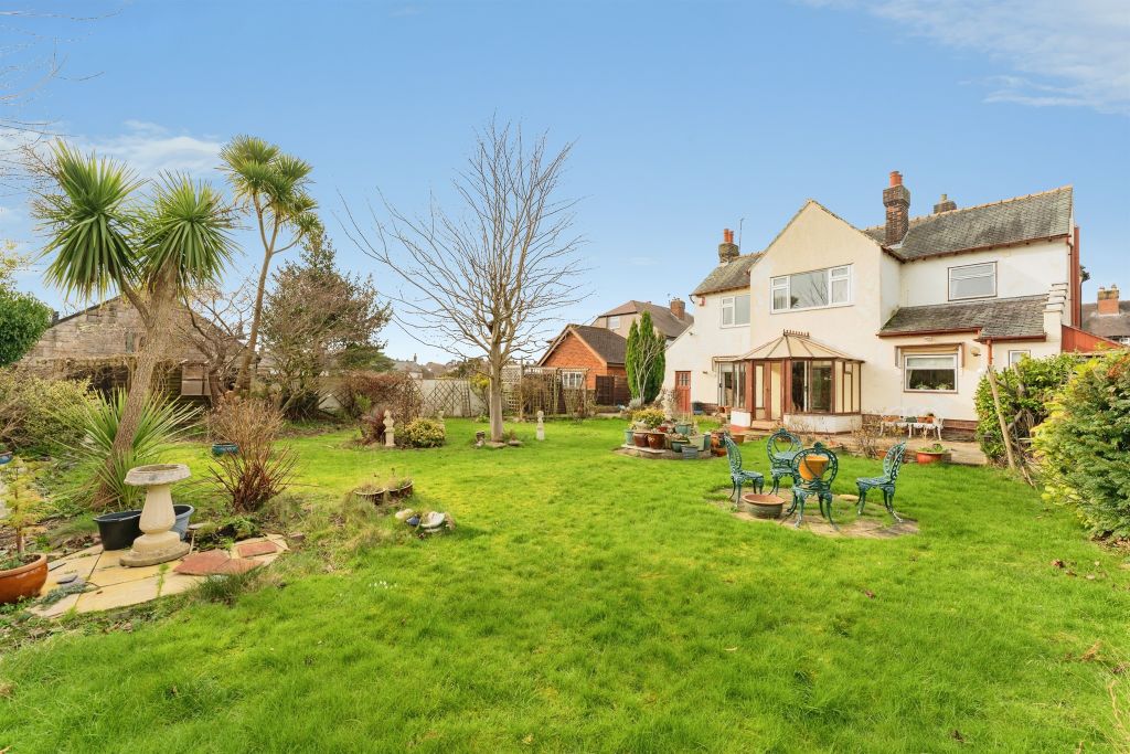 Property photo 2 of 20