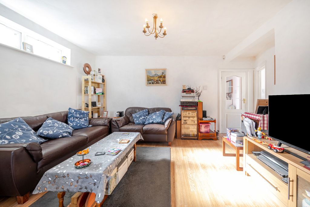 Property photo 2 of 19 1269930 (2).Jpg