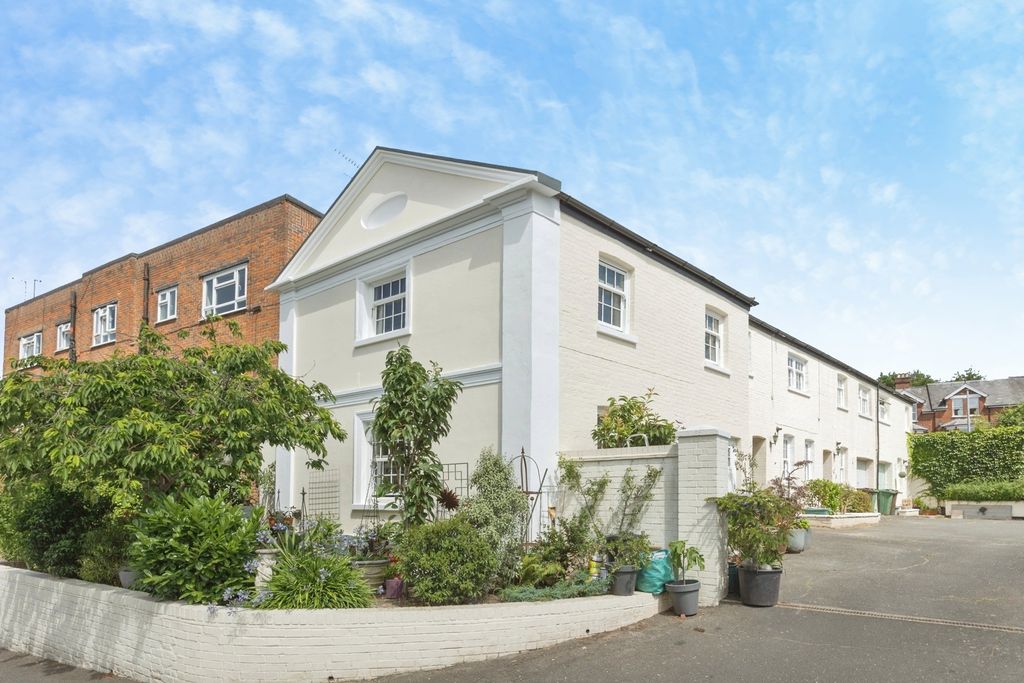 Property photo 1 of 16 Pbox-Img.Jpg