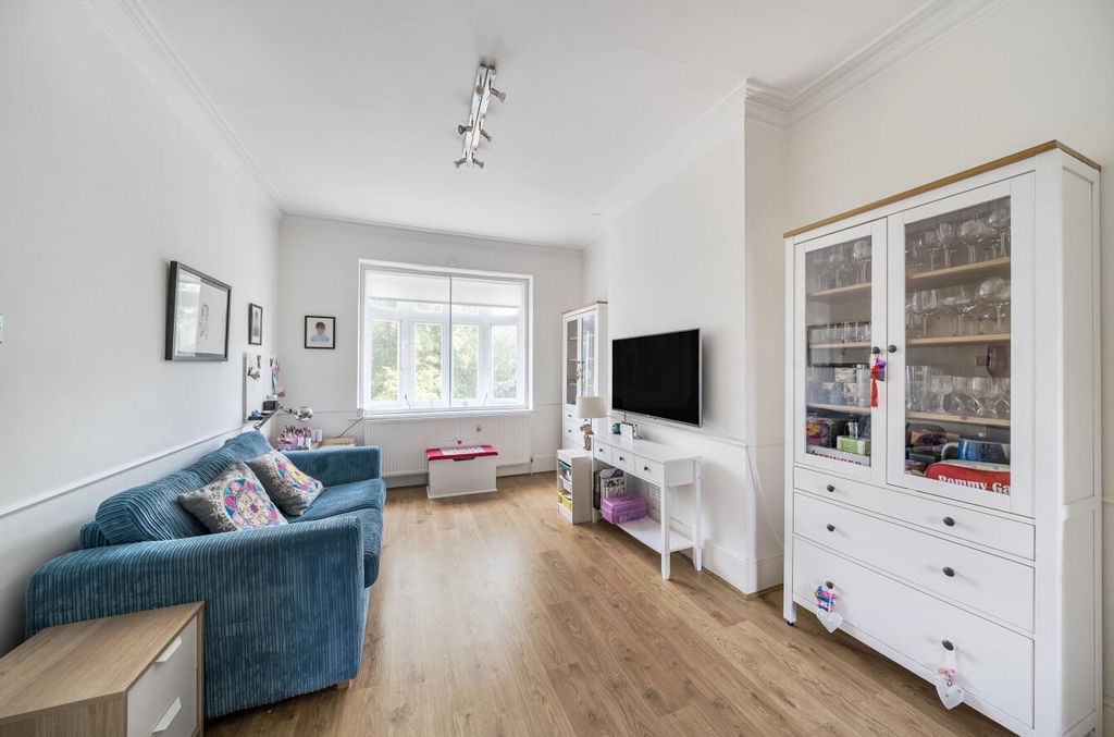 Property photo 2 of 14 Davidson Frost-Wellings, Dfw, Stanmore Hill, Stanm