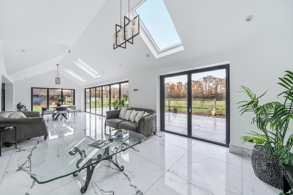 Property photo 3 of 30 Reception