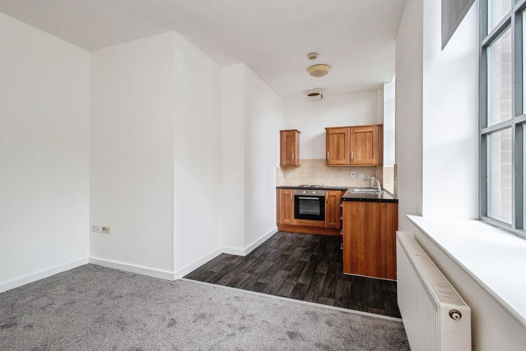 Property photo 2 of 14 Pbox-Img.Jpg
