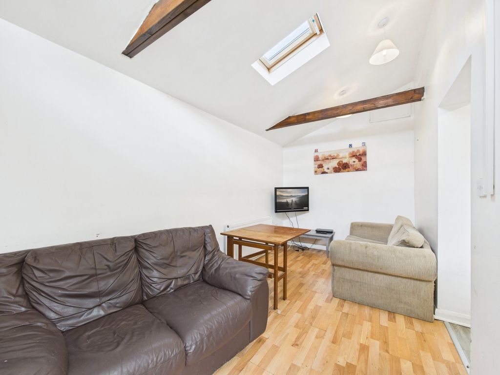 Property photo 2 of 13 Picture No. 09