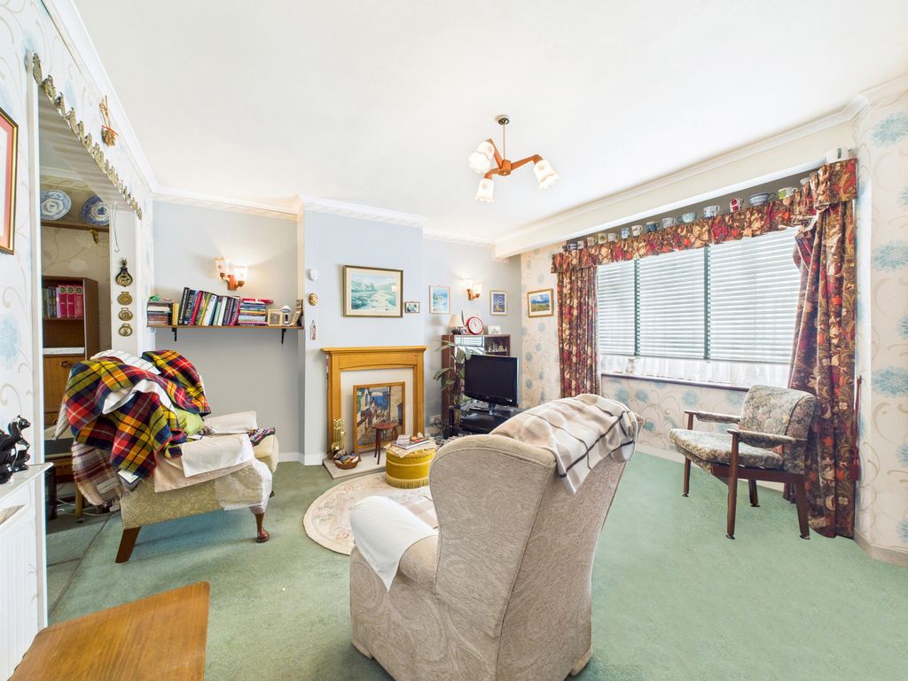 Property photo 3 of 14 Sitting Room