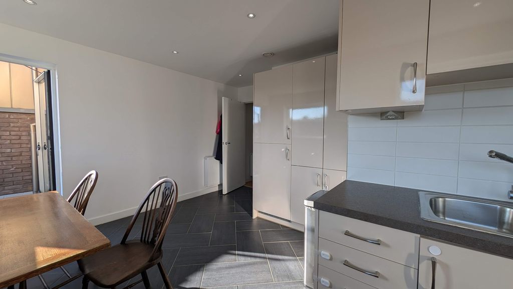 Property photo 2 of 12 3.Jpg