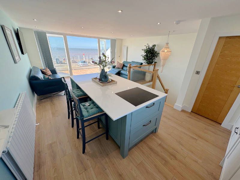 Property photo 2 of 27 Dining Kitchen