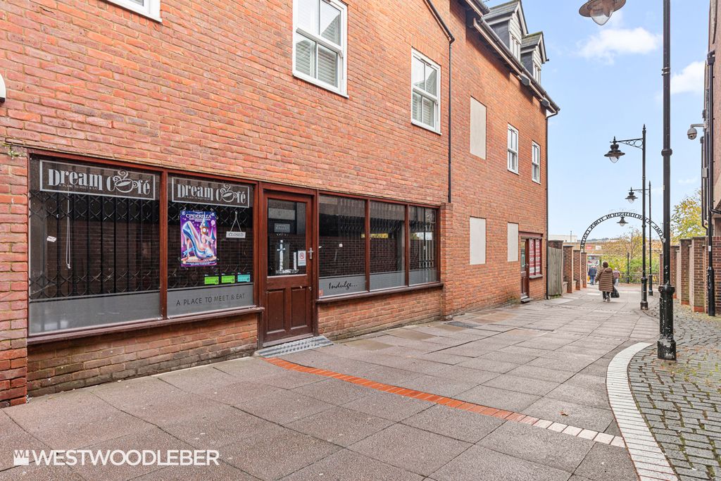 Property photo 1 of 4 Librarycourt_9