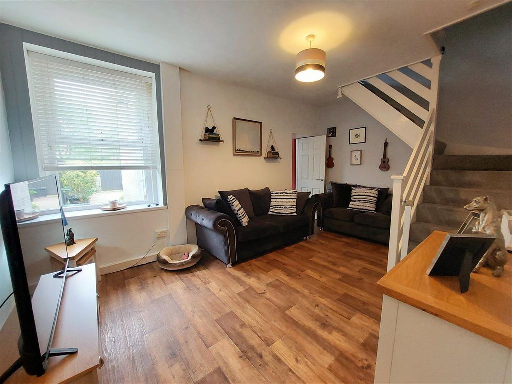 Property photo 3 of 21