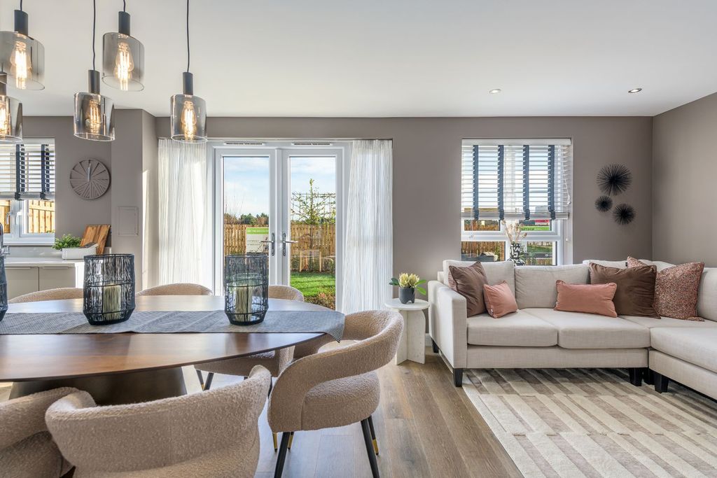 Property photo 3 of 10 Faming/Dining Area In 4 Bedroom Harris House Type