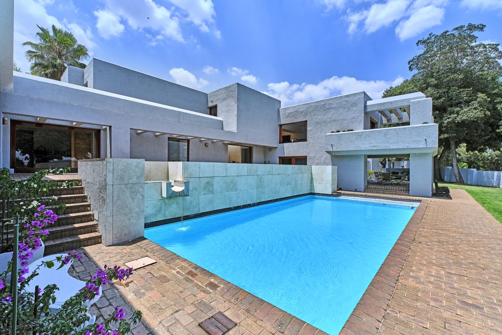 Property photo 2 of 47