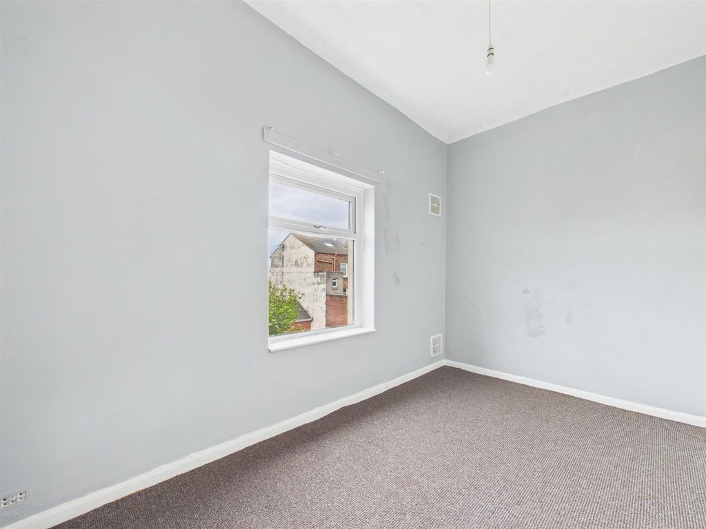 Property photo 3 of 11 Cam03604G0-Pr0290-Still004.Jpg