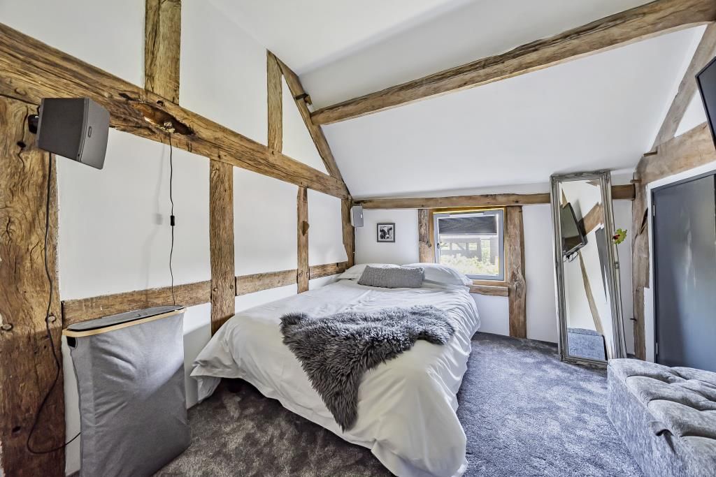 Property photo 2 of 14 Photos