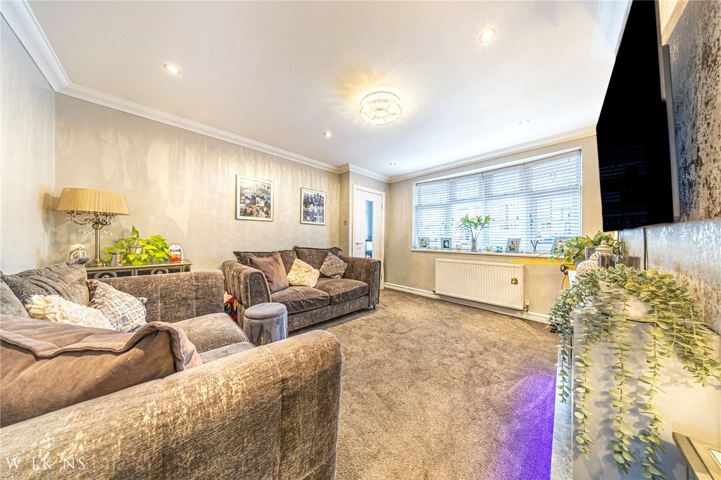 Property photo 3 of 26 Picture No. 08