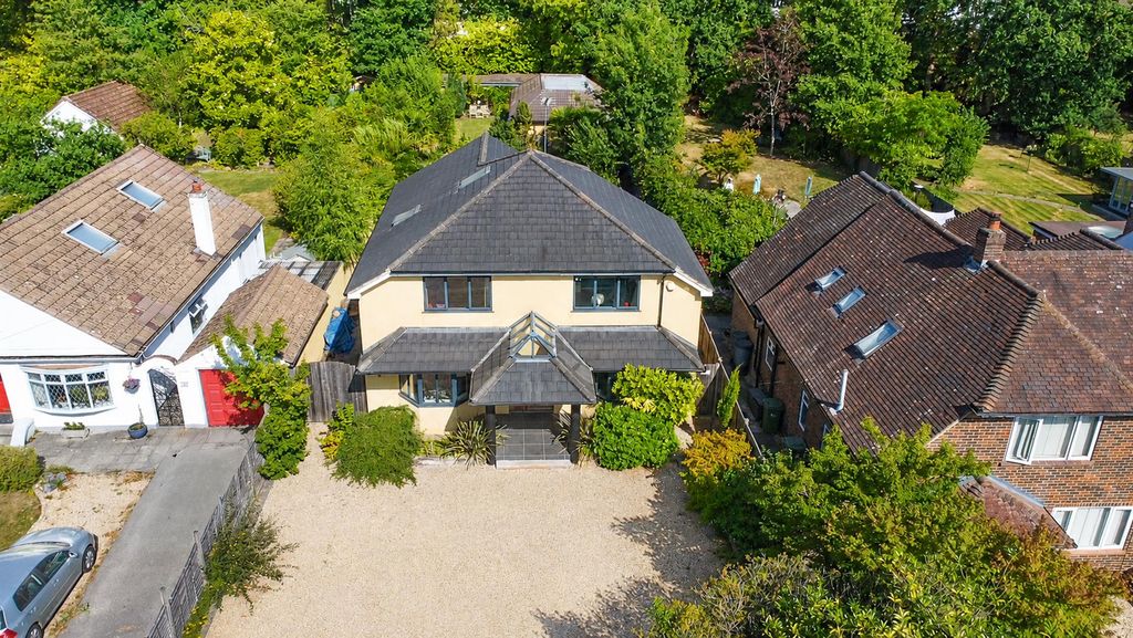 Property photo 1 of 26 330 Vale Road Elevateddrone (1).Jpg