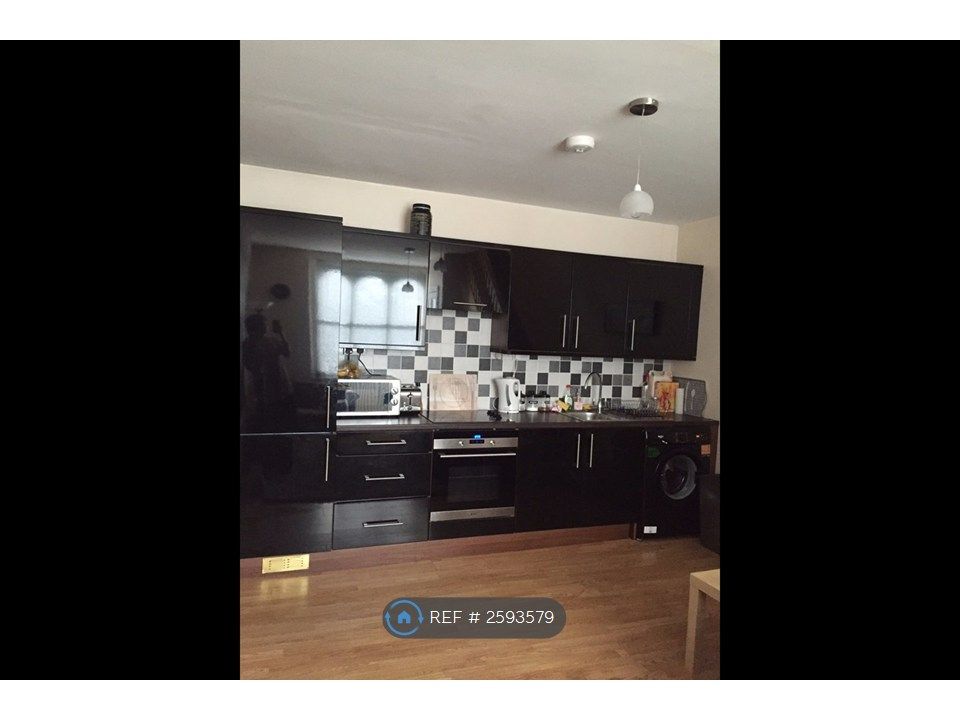 Property photo 2 of 3 Modern Kitchen