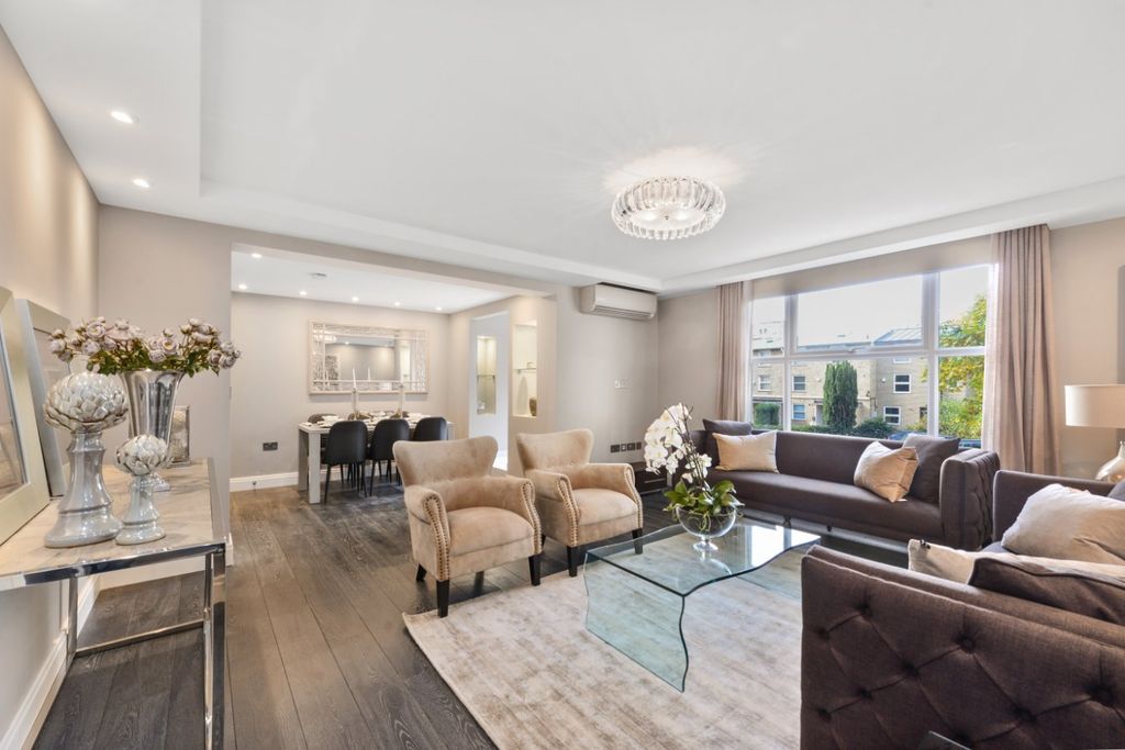 Property photo 1 of 16 Picture No. 13