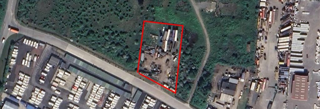 Property photo 1 of 2