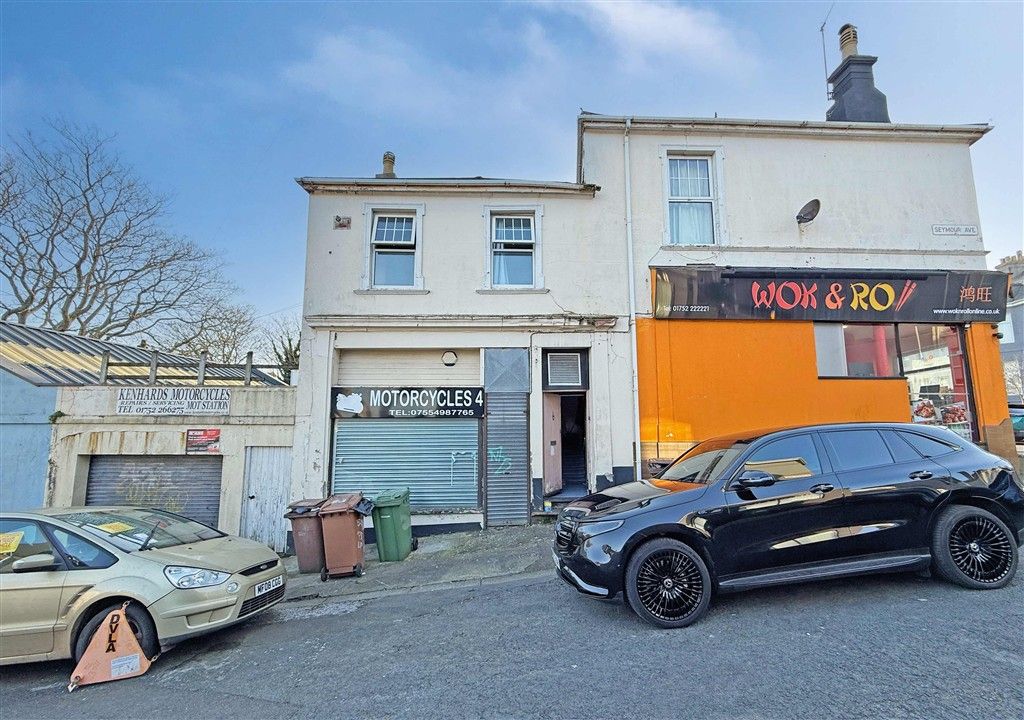 Property photo 2 of 13