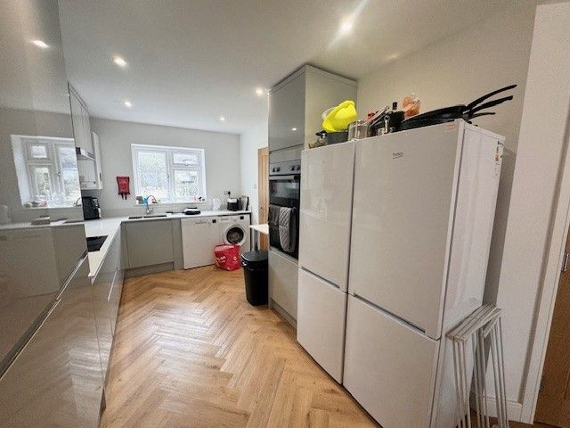 Property photo 2 of 26 Kitchen