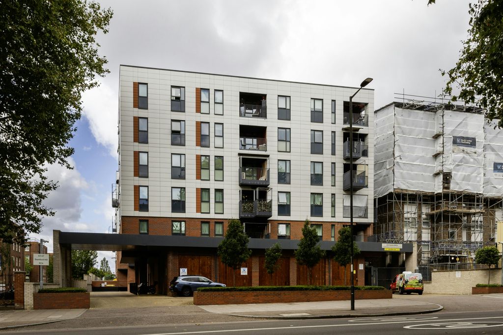 Property photo 1 of 19 6567 Stamford Hill 19.Jpg