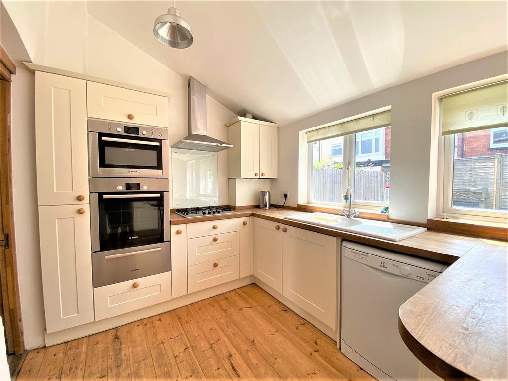 Property photo 1 of 16 Image