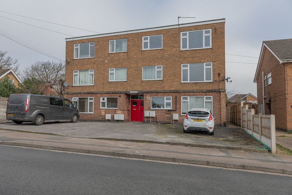 Property photo 1 of 21