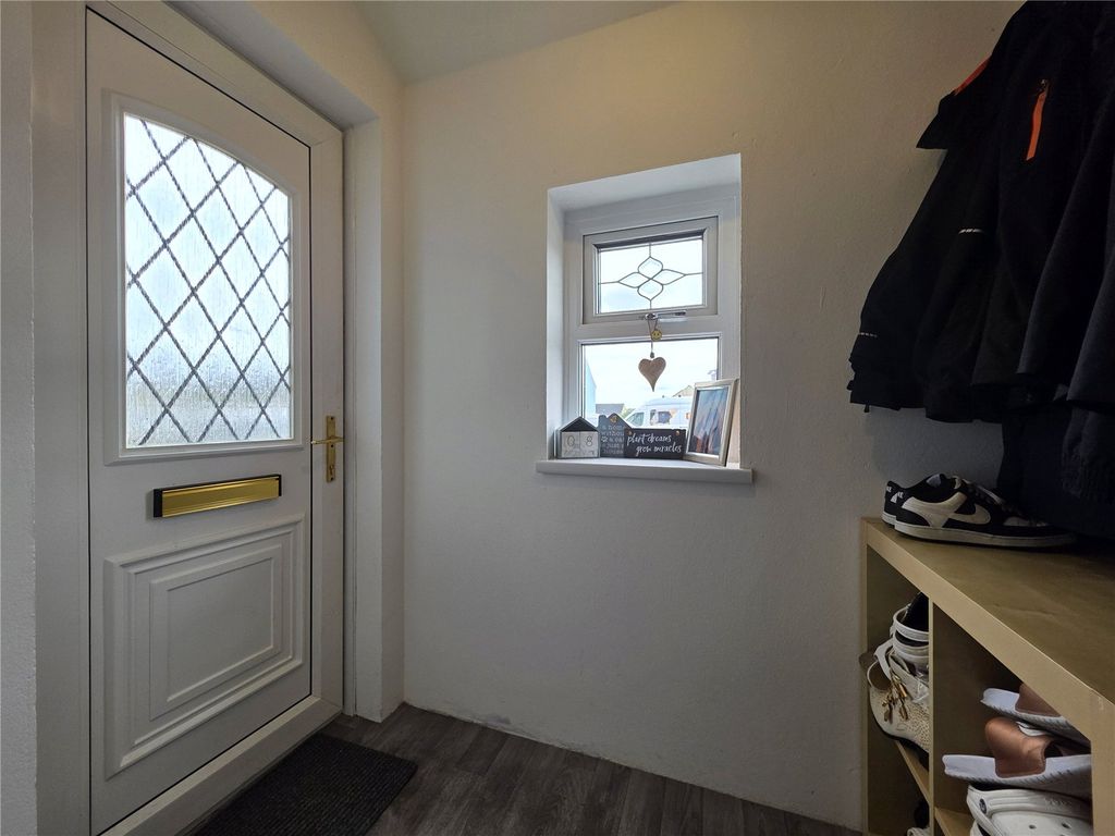 Property photo 2 of 25 Picture No. 56