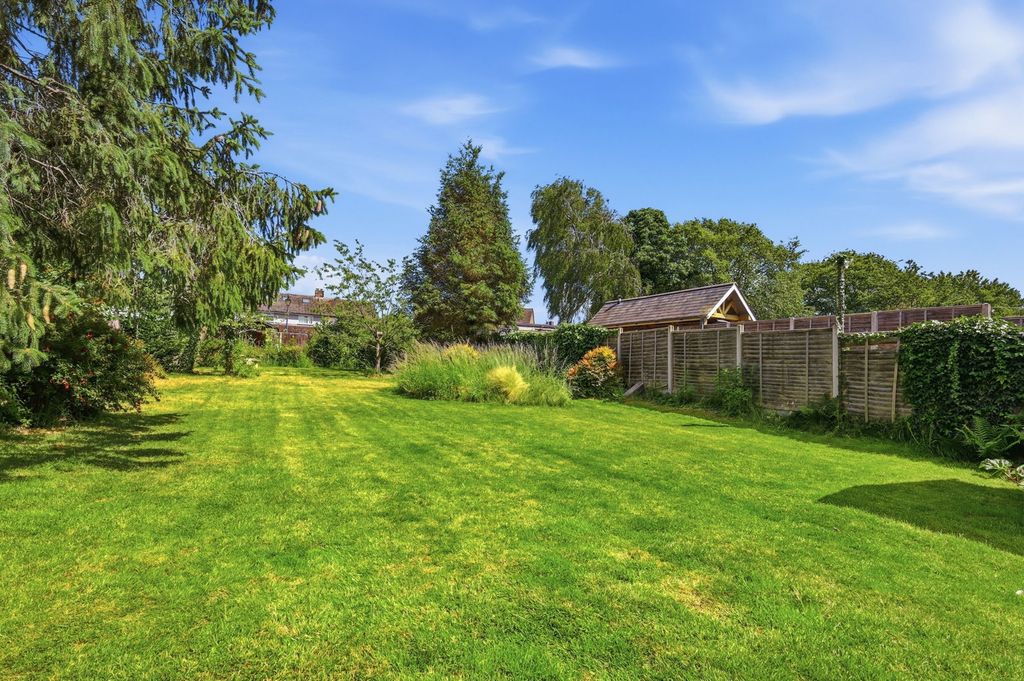 Property photo 2 of 36