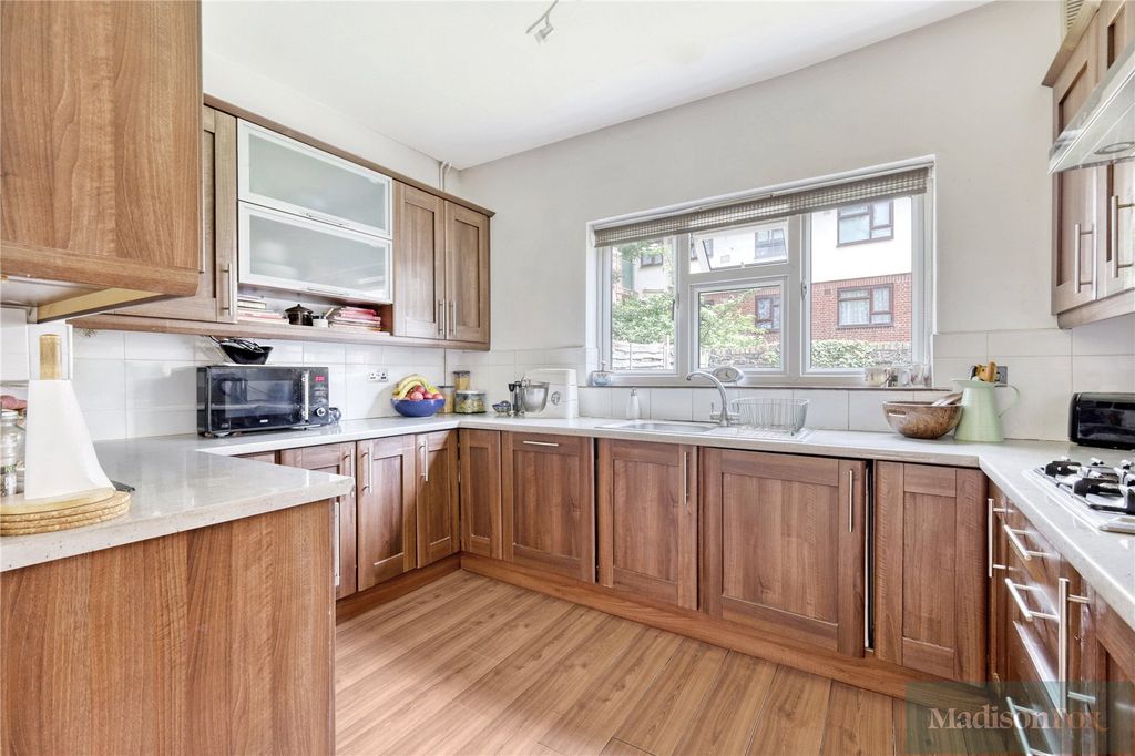 Property photo 3 of 31 Picture No. 61