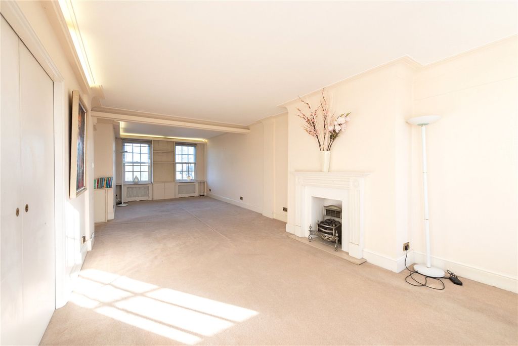 Property photo 3 of 22 Picture No. 11