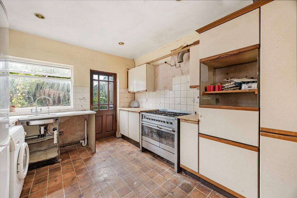 Property photo 2 of 9 Image