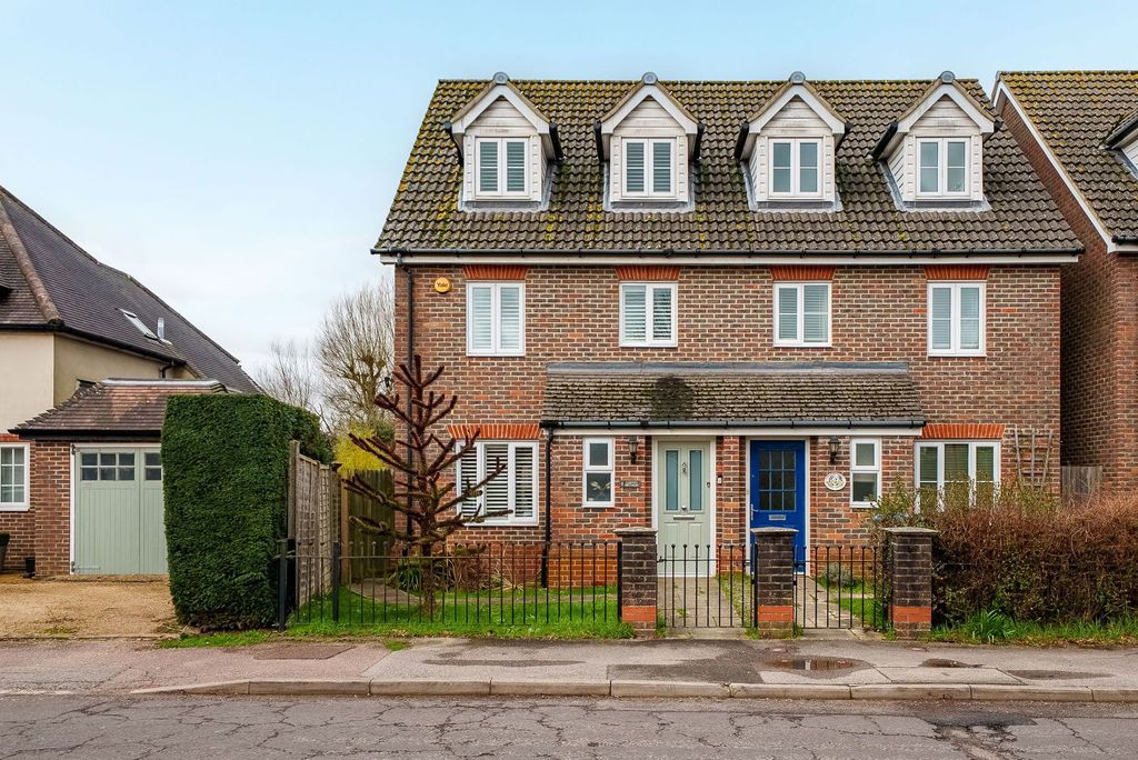 Property photo 1 of 31