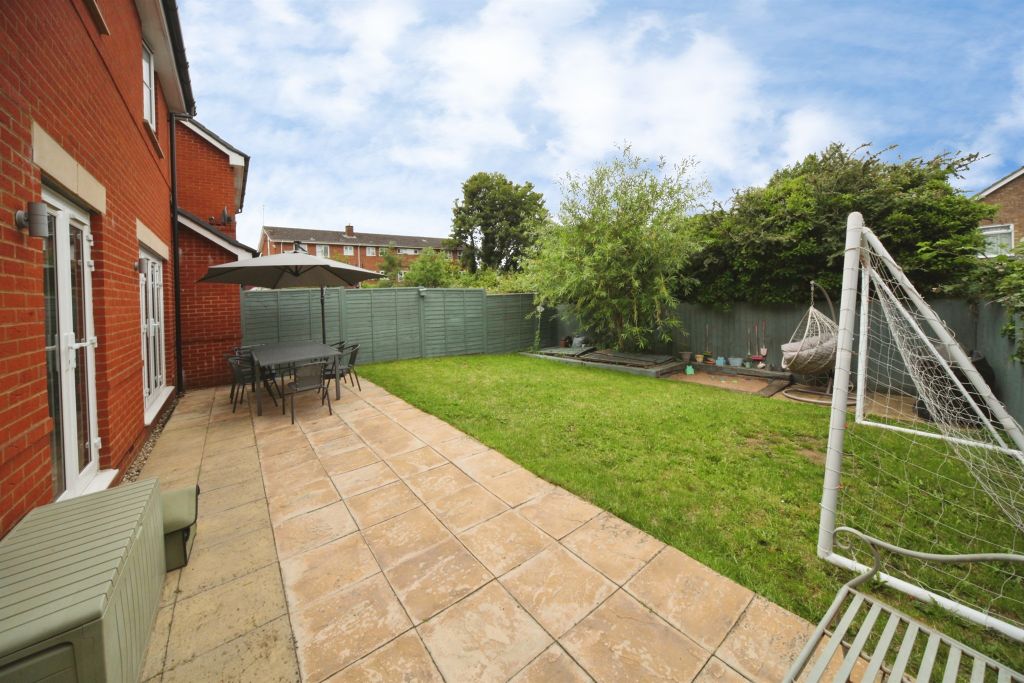 Property photo 2 of 18
