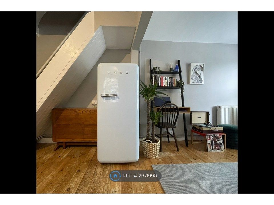 Property photo 3 of 26