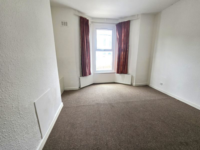 Property photo 3 of 21 Photo 5