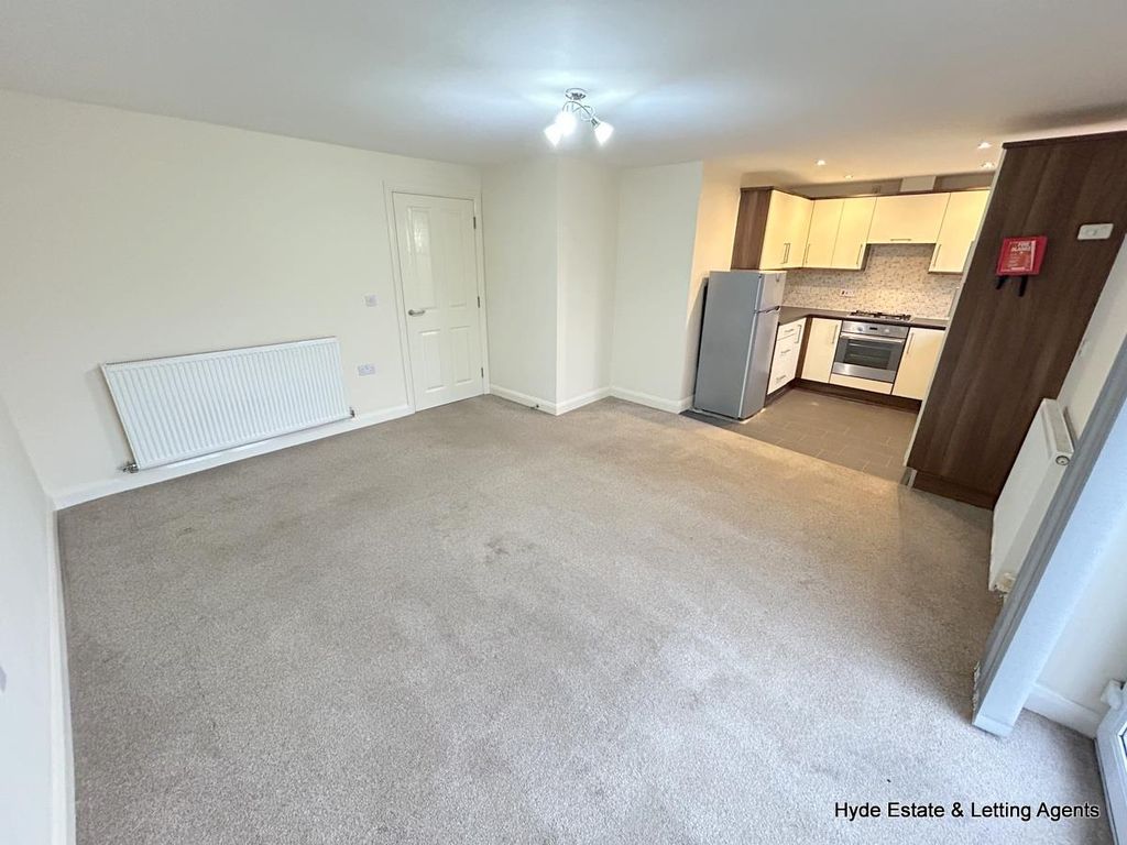 Property photo 2 of 13 Img_0444.Jpg