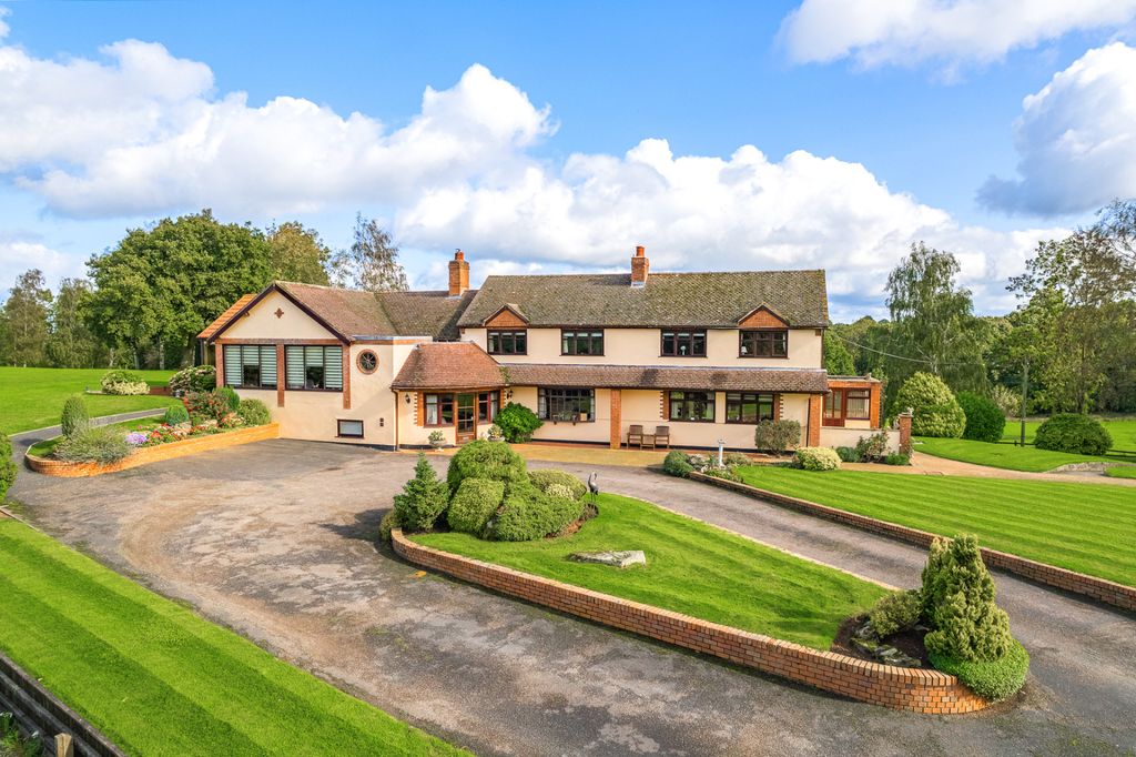 Property photo 1 of 38