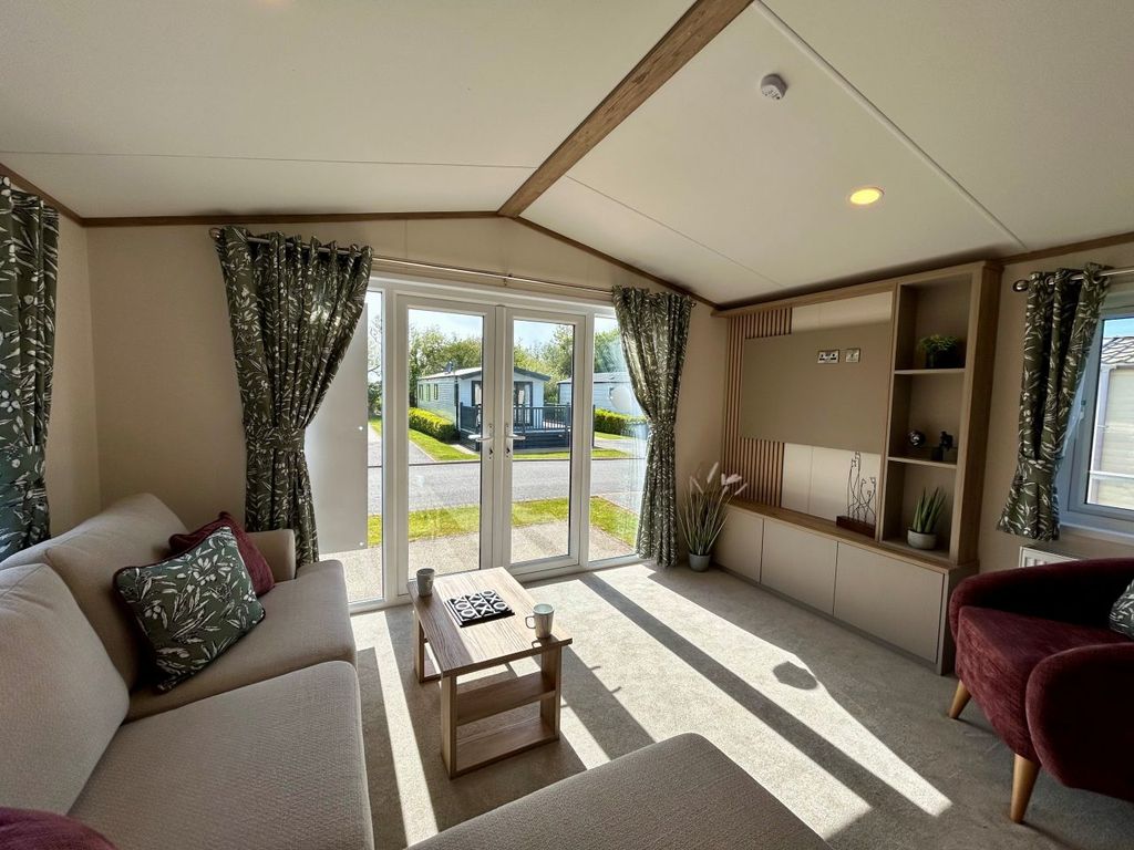 Property photo 2 of 13 Regal Hemsworth 2025 Car0064250 135704796.Jpeg
