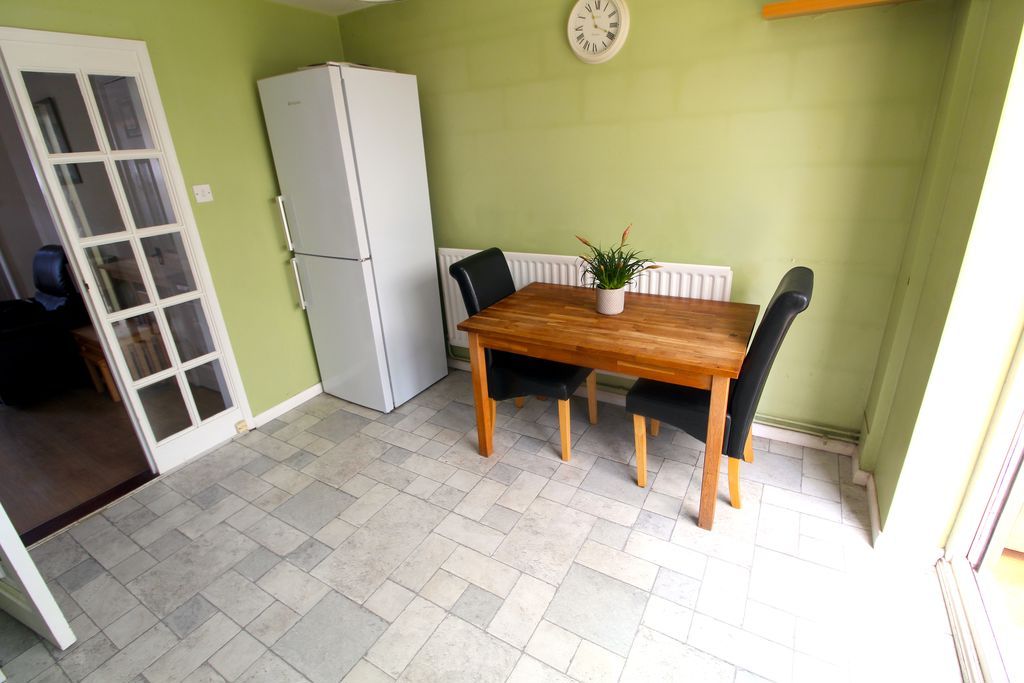 Property photo 3 of 15 Kitchen/Dining Room