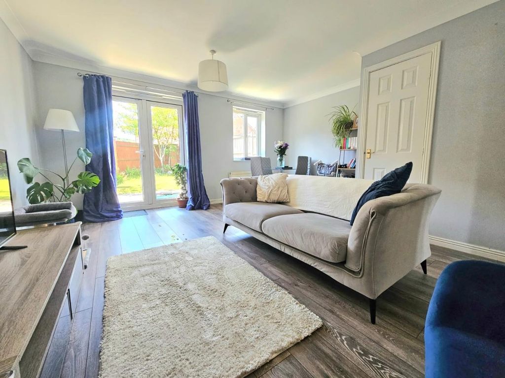 Property photo 2 of 18 ee68147B-9c01-46c2-Ae42-Ec9c858F2B48.Jpg