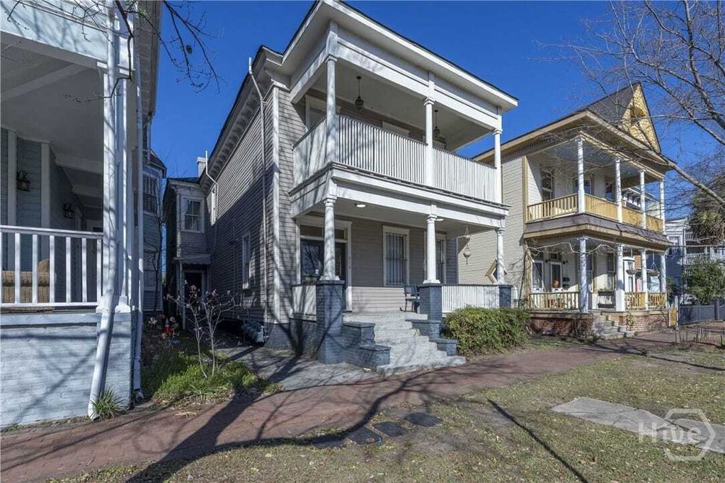 Property photo 1 of 31