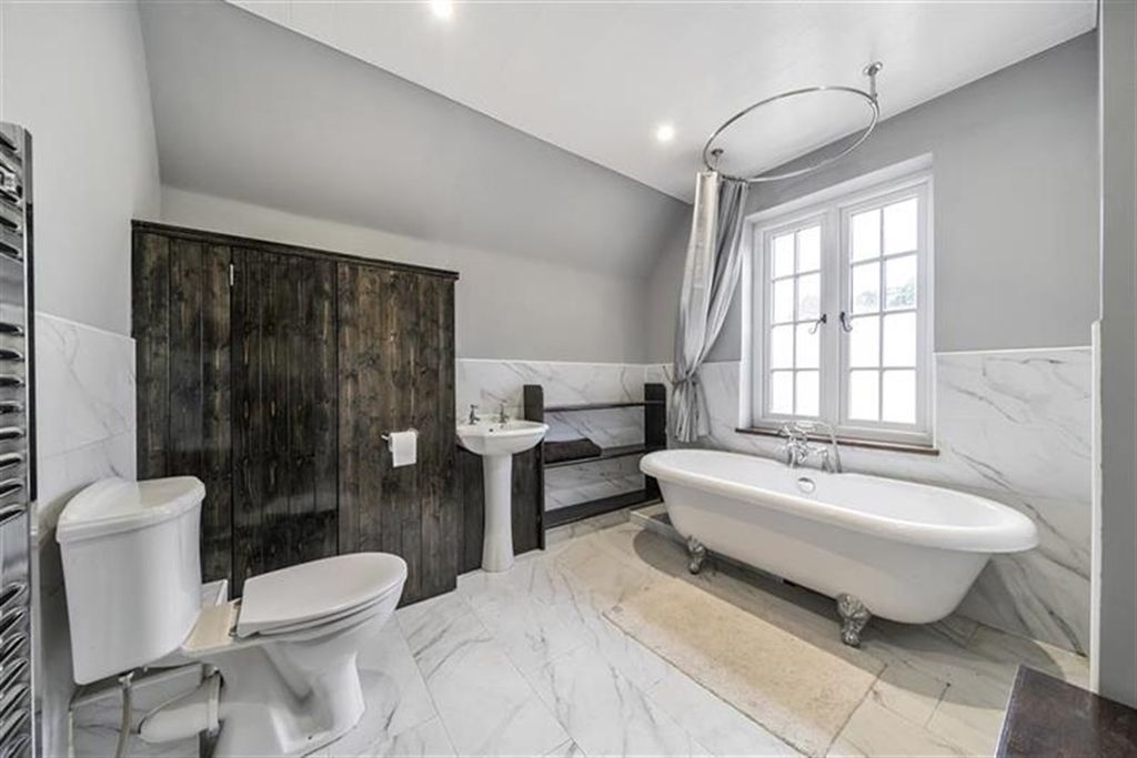 Property photo 1 of 20 (Main)