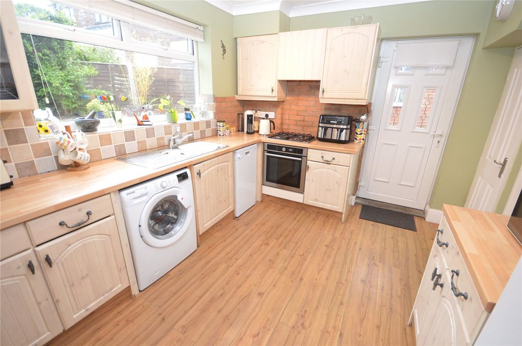 Property photo 2 of 16 Picture No. 16